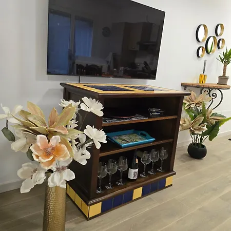 New Living Milano B&B 고르곤촐라