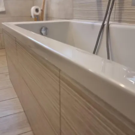New Living Milano B&B 고르곤촐라