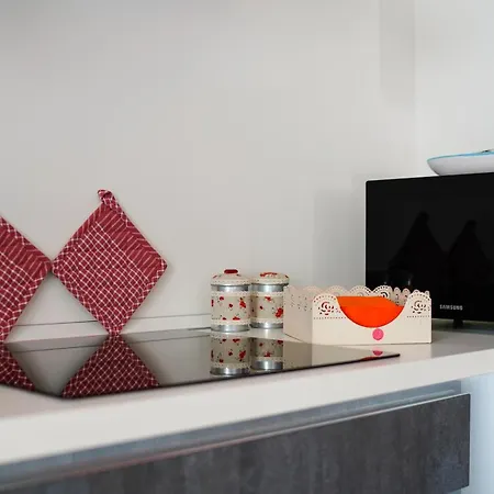 New Living Milano * 고르곤촐라